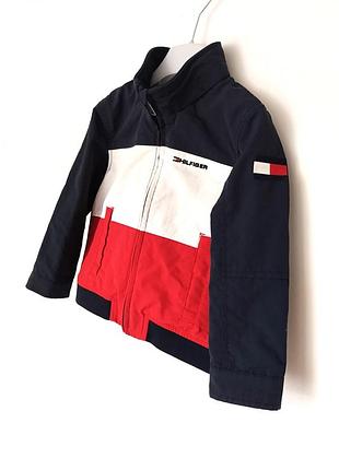 Куртка вітровка з капюшоном tommy hilfiger 3т