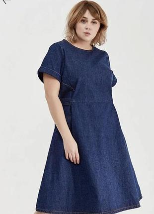 Джинсовое с пояском платье 👗