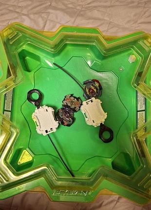 Beyblade + арена