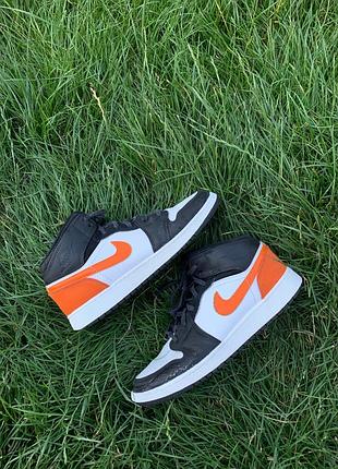 Кросівки nike jordan
