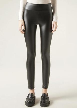 Чорні легінси calzedonia з ефектом екошкіри