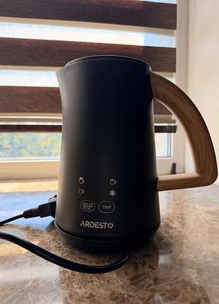 Спінювач молока ardesto mbc-y500b