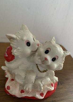 Котики гіпсові