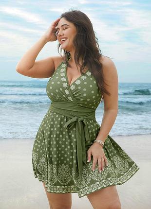 Неймовірно ефектна оливково-зелена купальна сукня (swim dress) з етнічним орнаментом пейслі