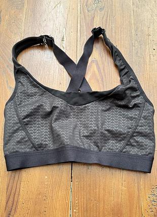 Топ спортивний