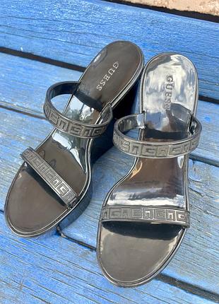 Жіночі босоніжки guess 👡 чорні 36 розмір