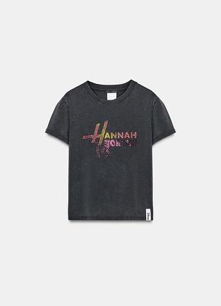 Футболка зі стразами zara