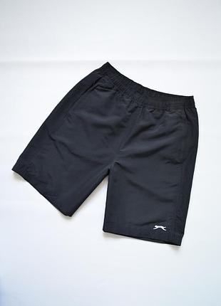 Нові спортивні чоловічі шорти slazenger