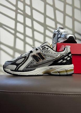 New balance 1906r white black metallic