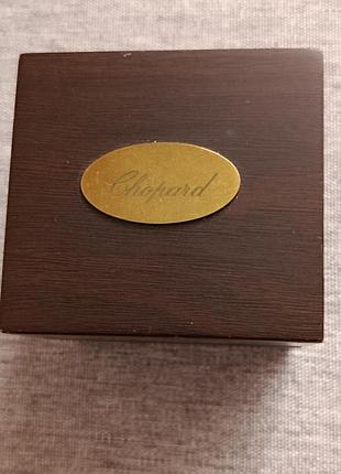 Оригінальна дерев'яна коробка chopard для каблучки, сережок чи кулона