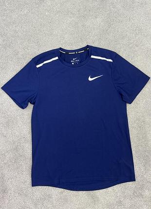 Футболка чоловіча спортивна nike running