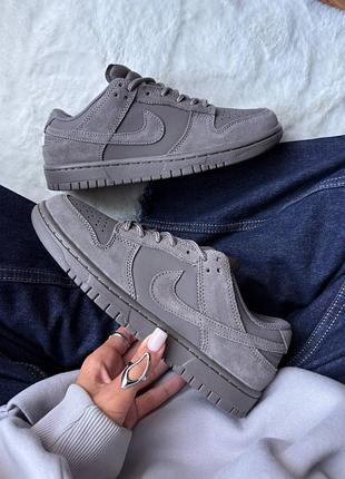 Dunk low cave stone