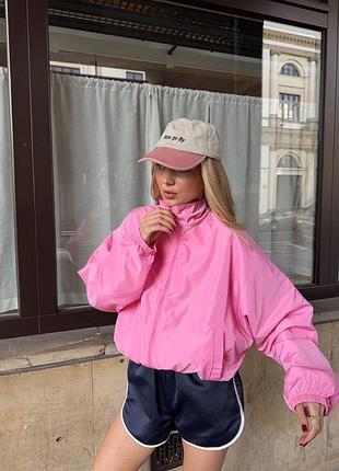 Стильний жіночий бомбер