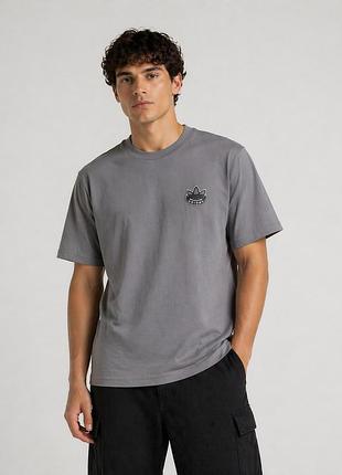 Мужская футболка адидас стильная повседневная adidas original серая l