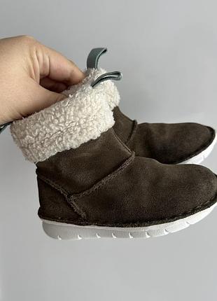 Замшеві чобітки clark’s
