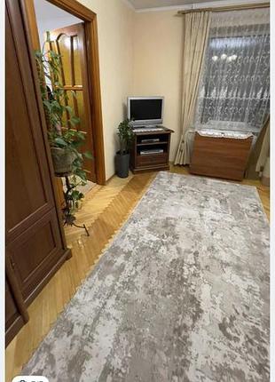 Продам килимове покриття на підлогу