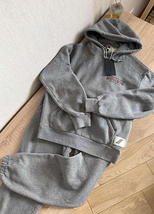 Серый спортивный костюм zara