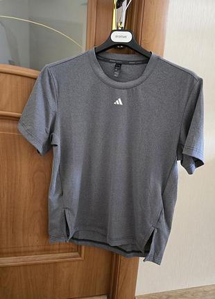 Adidas training футболка centre logo