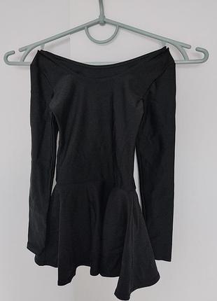 Черный гимнастический купальник