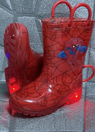Гумові чоботи дитячі 25 розмір (16 см устілька) marvel spider man з підсвіткою демісезон осінь весна для хлопчика захисні водонепроникні