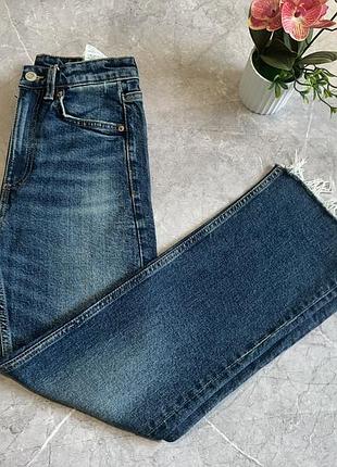 Жіночі прямі джинси zara