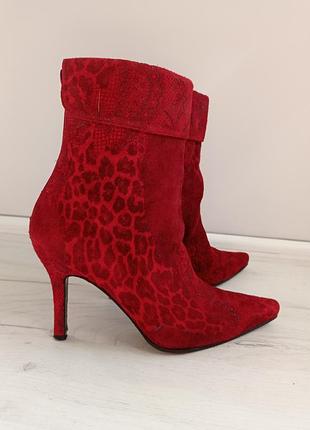 Ботильоны полусапожки замшевые stuart weitzman