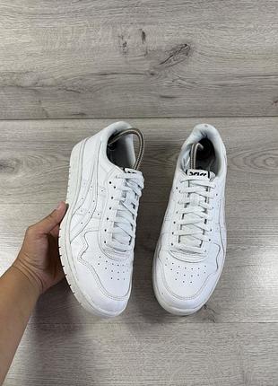 Asics білі чоловічі кросівки 42.5 розмір шкіра