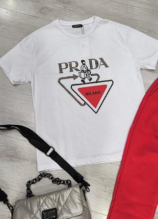 Футболка prada