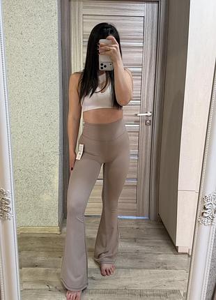 Лосини кльош primark нові