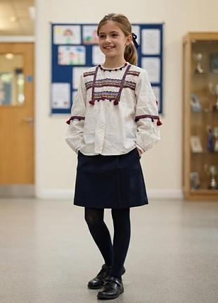 Шкільна вишиванка блуза zara kids з вишивкою та помпонами 9-10-11 л 134-140-146 см