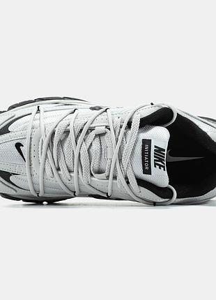 Nike initiator 7