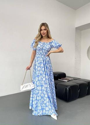 Шикарное платье с открытыми плечами в принт