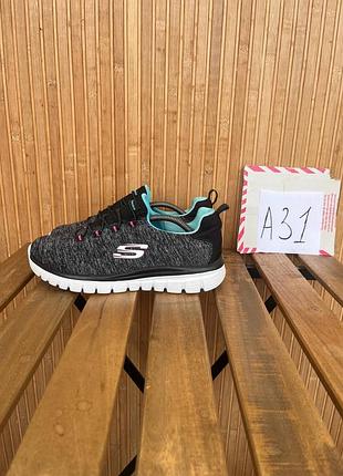 Кроссовки skechers summits
