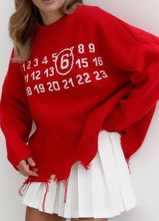 Стильный рваный свитер oversize