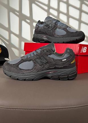 New balance 2002r ml dark grey
