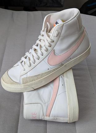 Кроссовки женские nike blazer mid 77 (40-41). 25.5 см.