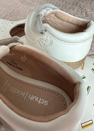 Білі туфлі, сандалі на дівчинку schuh 5