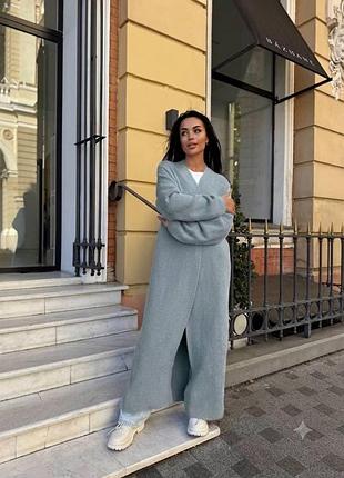 Пушистый кардиган свободного прямого кроя