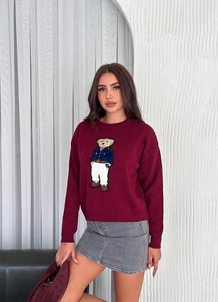 Стильный женский свитер мишка