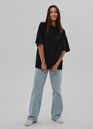 Жіноча базова футболка oversize