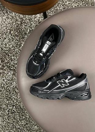New balance 740 black white