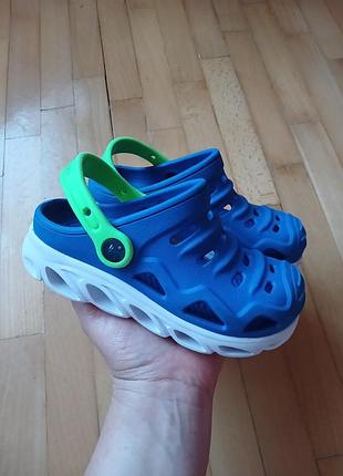 Шльопанці ,сабо skechers