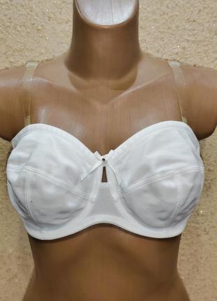 Красивый бюстгальтер мягкий на косточках uk36dd eur80dd на клейкой ленте