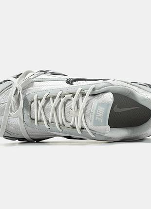 Nike initiator 7