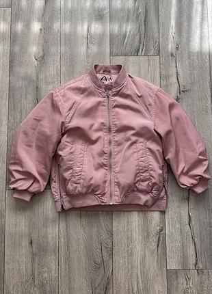 Zara бомбер для девочки розовый утепленный куртка
