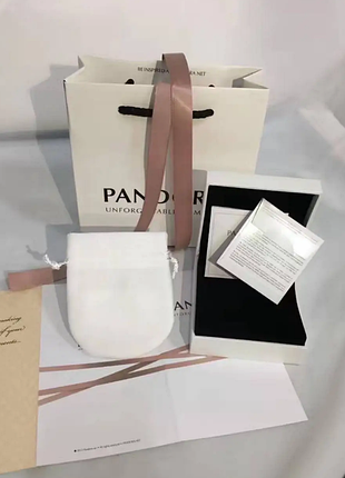 Pandora червоне серце – символ кохання на подарок