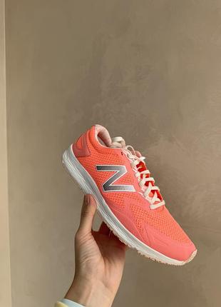 Жіночі кросівки new balance flash