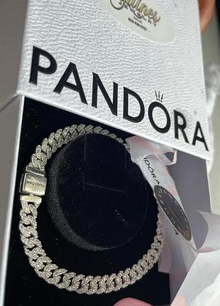 Массивный браслет pandora с сияющими камнями