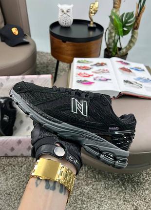 New balance 1906r black