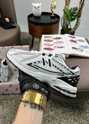 New balance 1906r white silver black